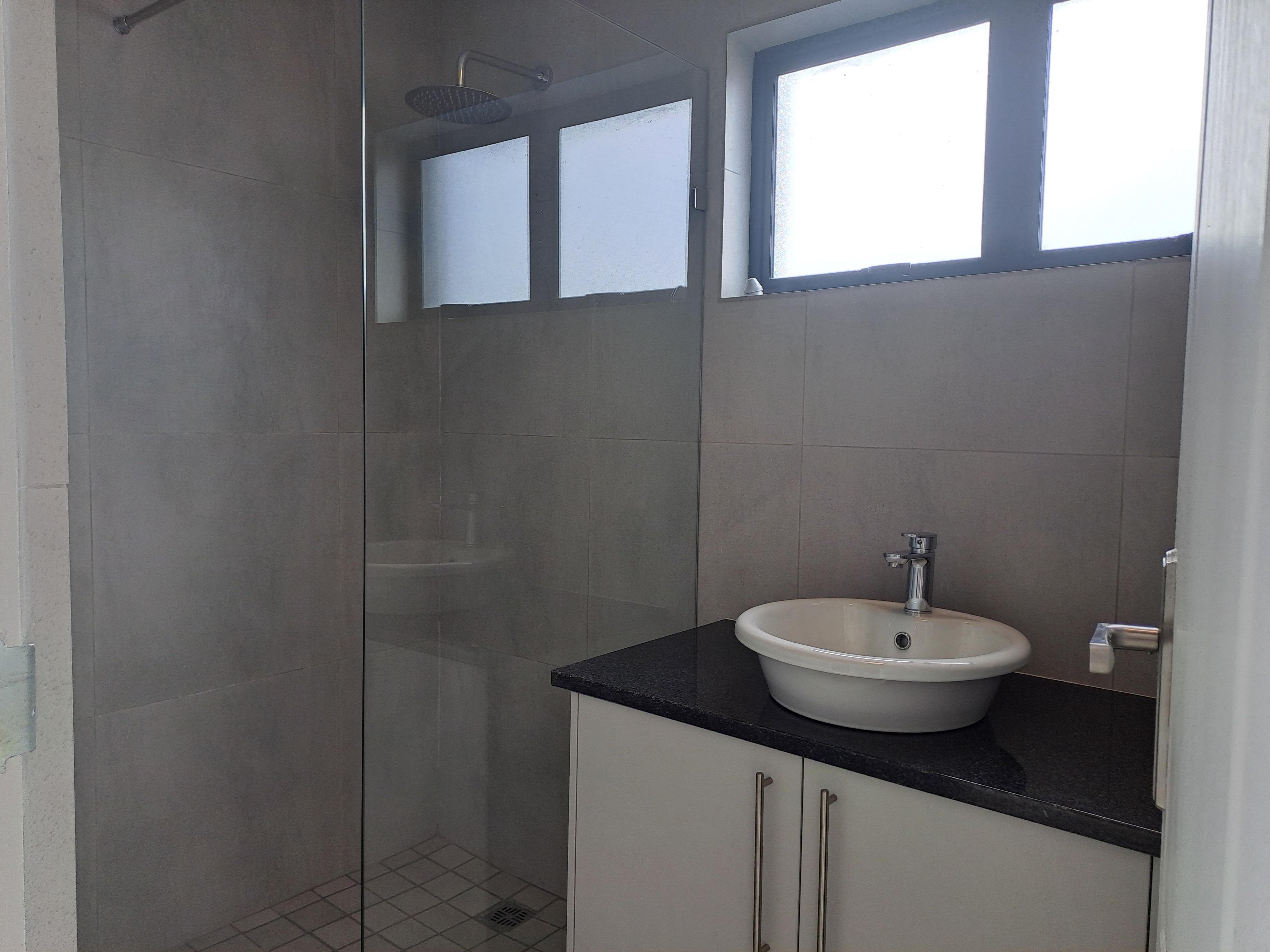 3 Bedroom Property for Sale in Sea Breeze Western Cape